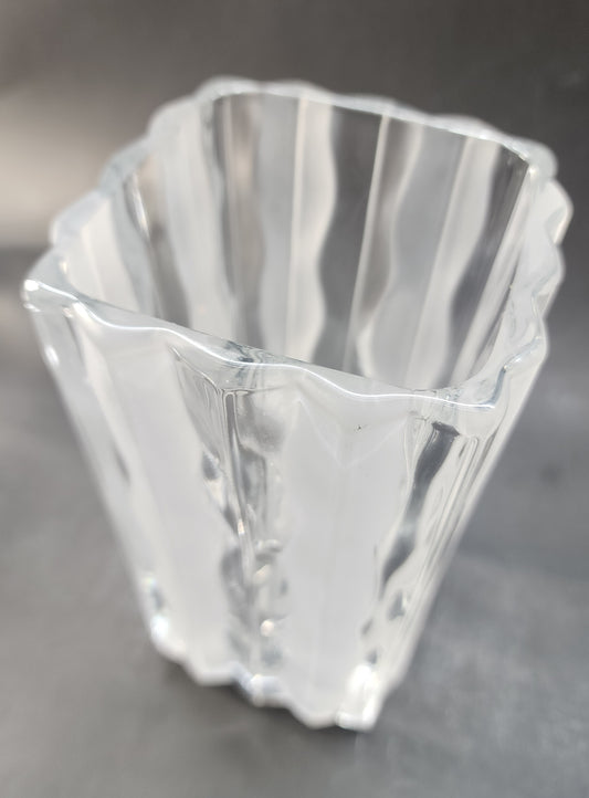 Studio Nova frosted square vase