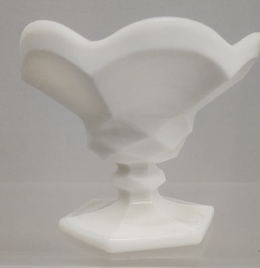 L.E Smith milk Glass pair of Old Dominion candle sticks