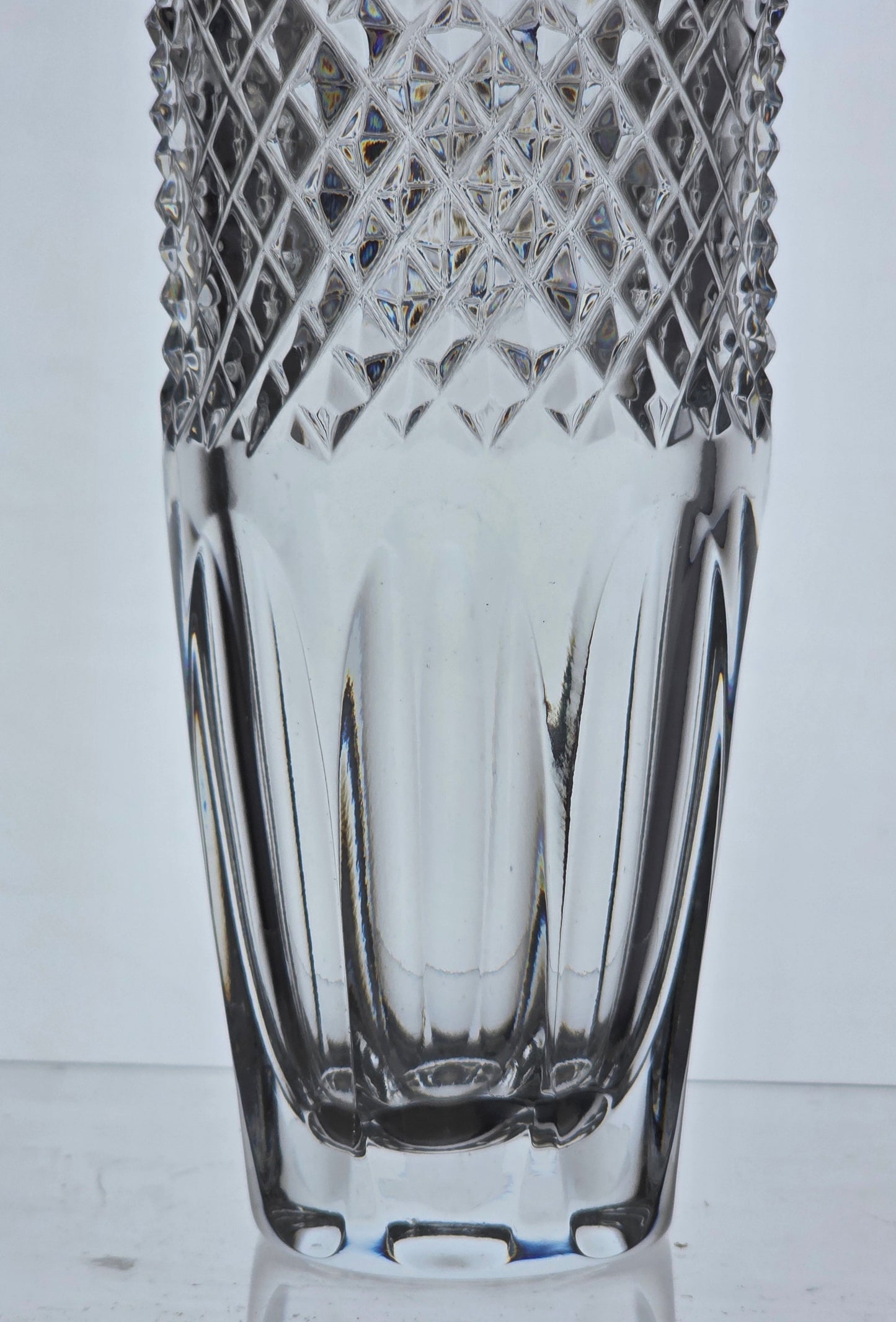 Hand cut glass Kldkotschnik vase Gold band