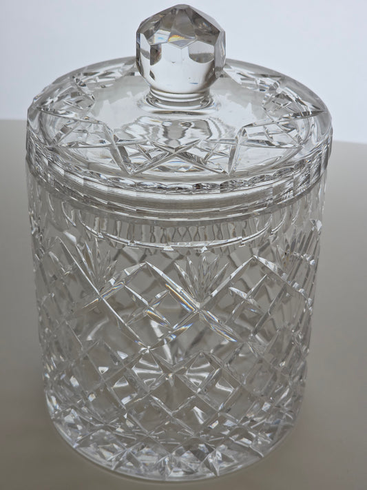 Crystal cookie jar with lid