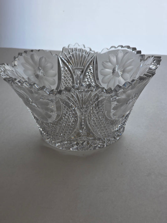 Cut glass bowl American brilliant period