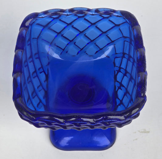 LE Smith small blue trellis dish