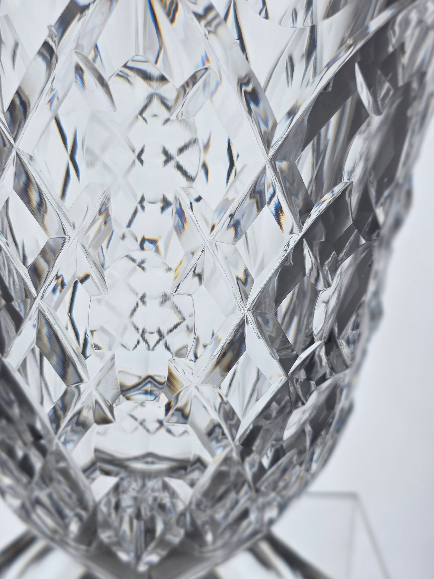 Hand Cut 24% lead crystal vase / center piece with space for etching Award 8 lbs