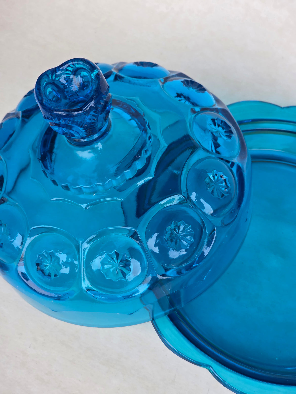 L.E Smith glass blue moon and star cheese dish