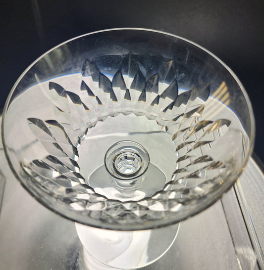 Cut glass champagne glasses Baccarat SIGNED