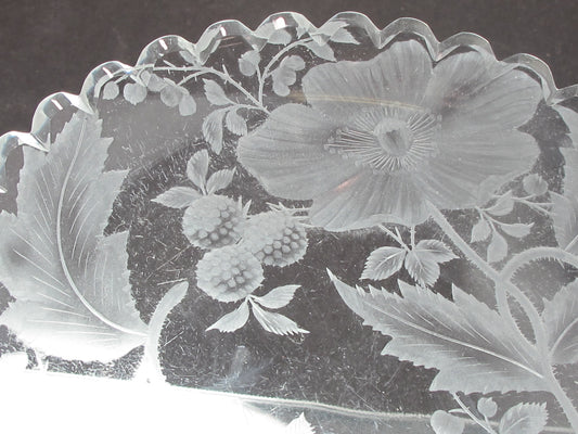 Copper wheel engraved glass dish Strawberry