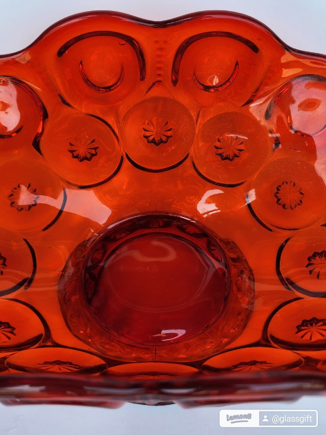 LE Smith glass Red moon and stars banana Bowl