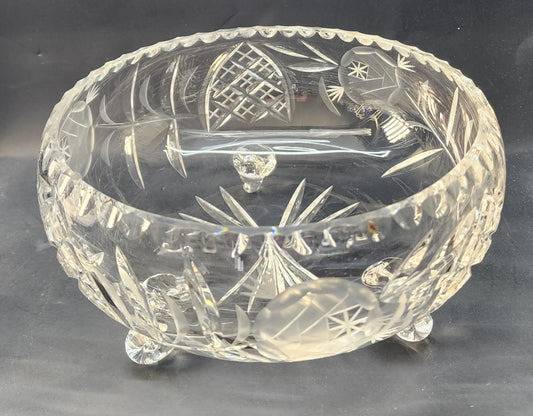 Cut glass 3 leged bowl Hungry vega