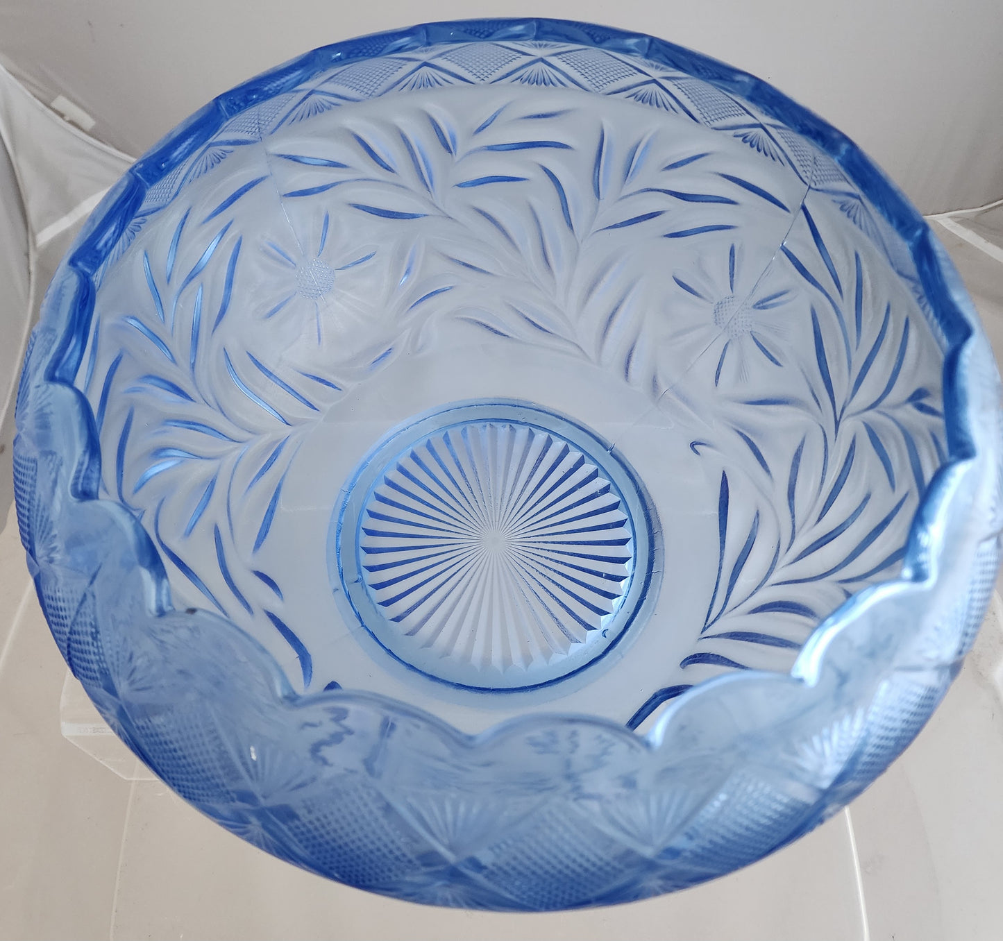 L E Smith Glass blue punch bowl Pick up only