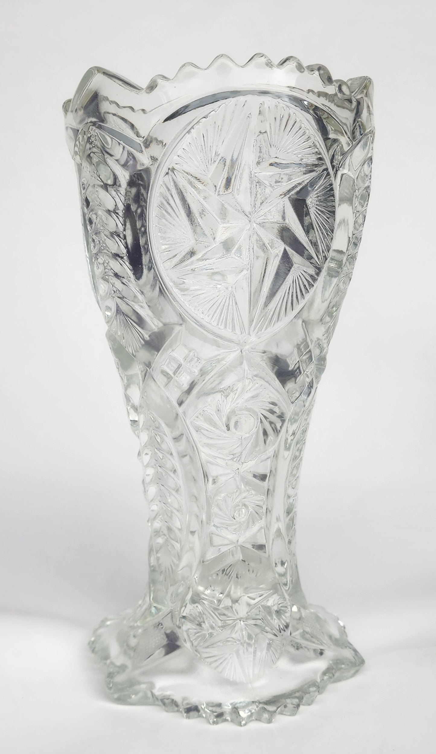 L.E Smith clear Glass vase