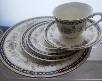 20 piece Mikasa Diplomat bone china dinner set