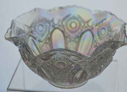 L.E Smith Glass iridescent  ruffled edge Quintec bowl
