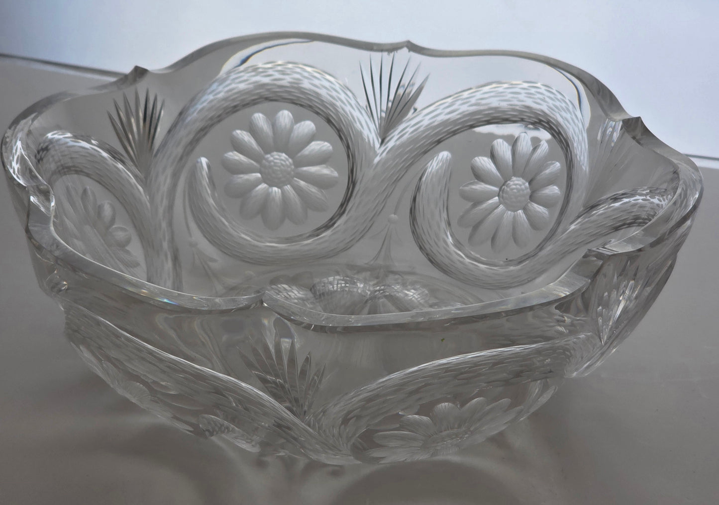 Signed Tuthill American Brilliant Period hand Cut mouth blown blank bowl