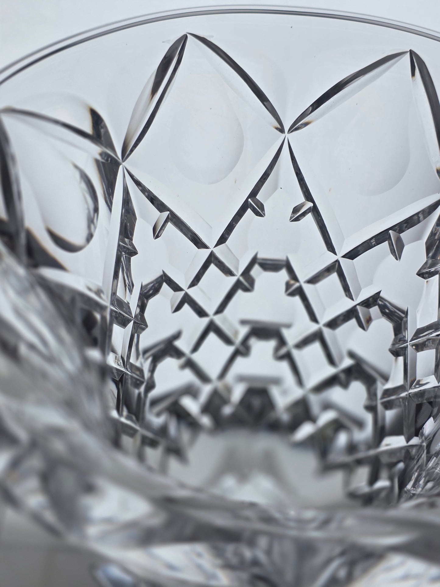 Hand Cut 24% lead crystal vase / center piece with space for etching Award 8 lbs