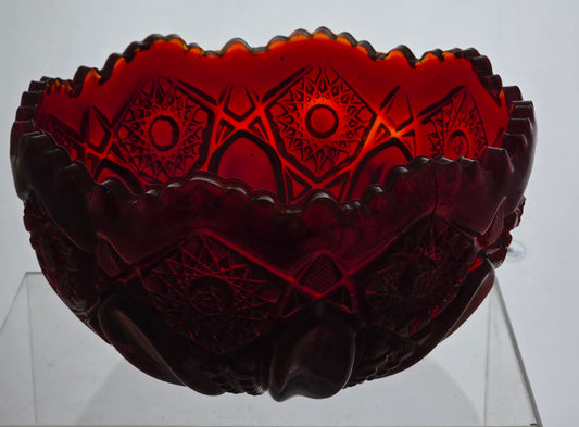 L.E Smith Glass red Quintec bowl