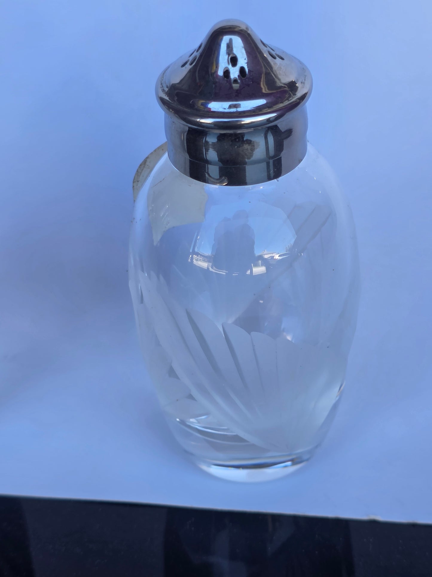 LENOX Limited Collection Crystal Fanlight salt and pepper.