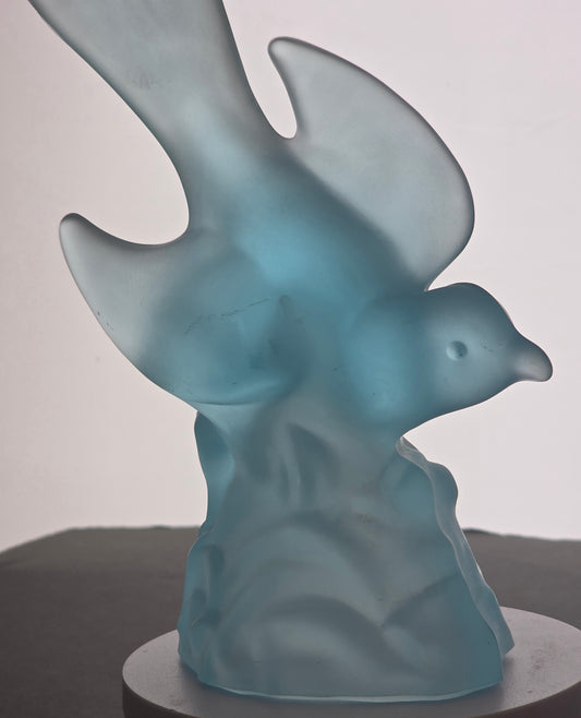 L.E SMITH flying satin glass bird