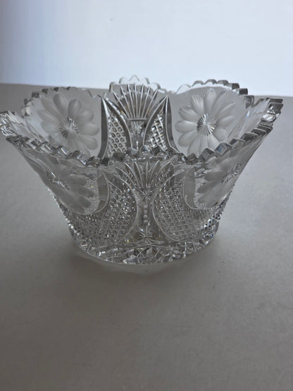 Cut glass bowl American brilliant period