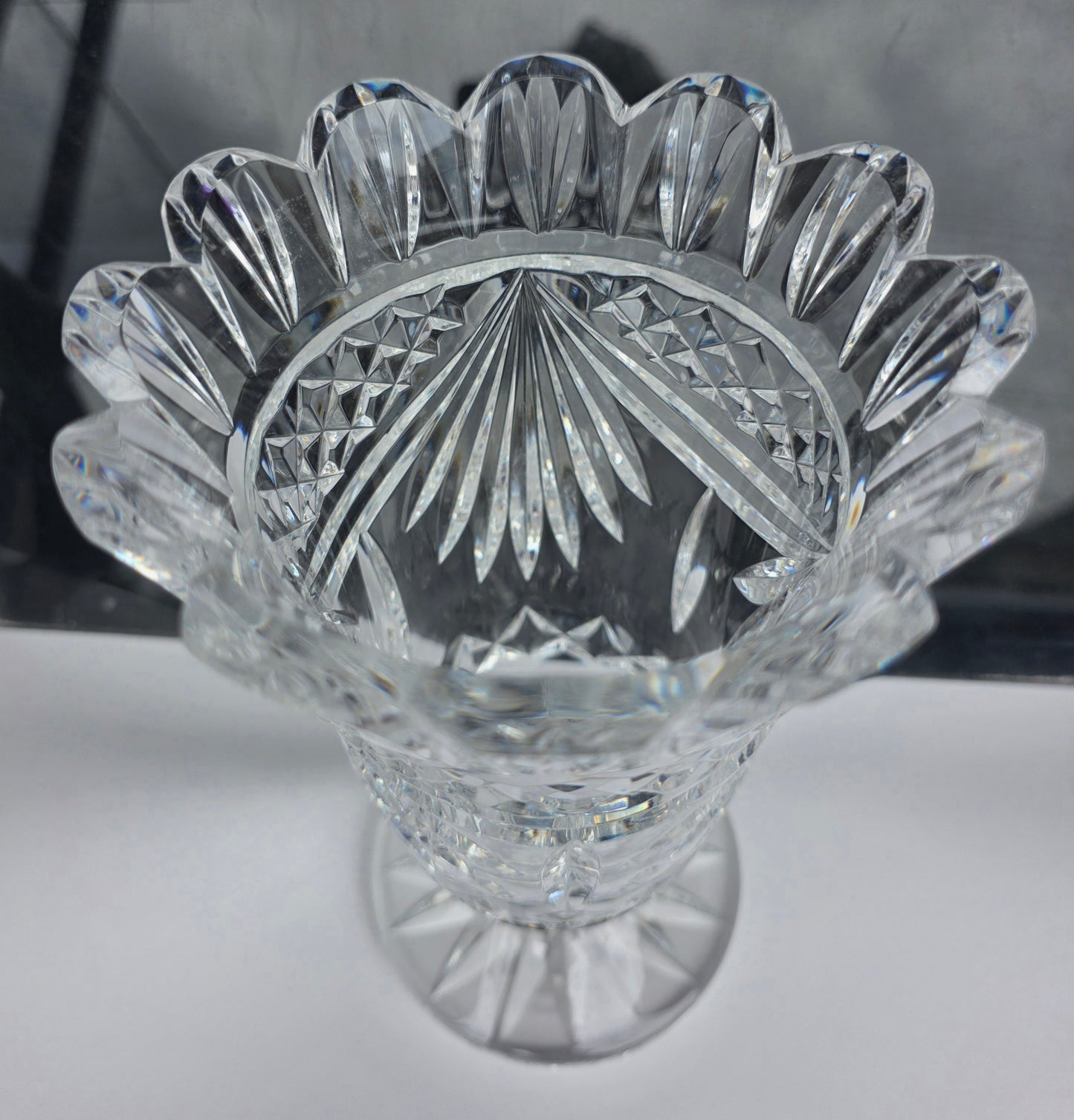 Waterford GLASS signed gegorgan vase  footed old cut in Ireland 95WS