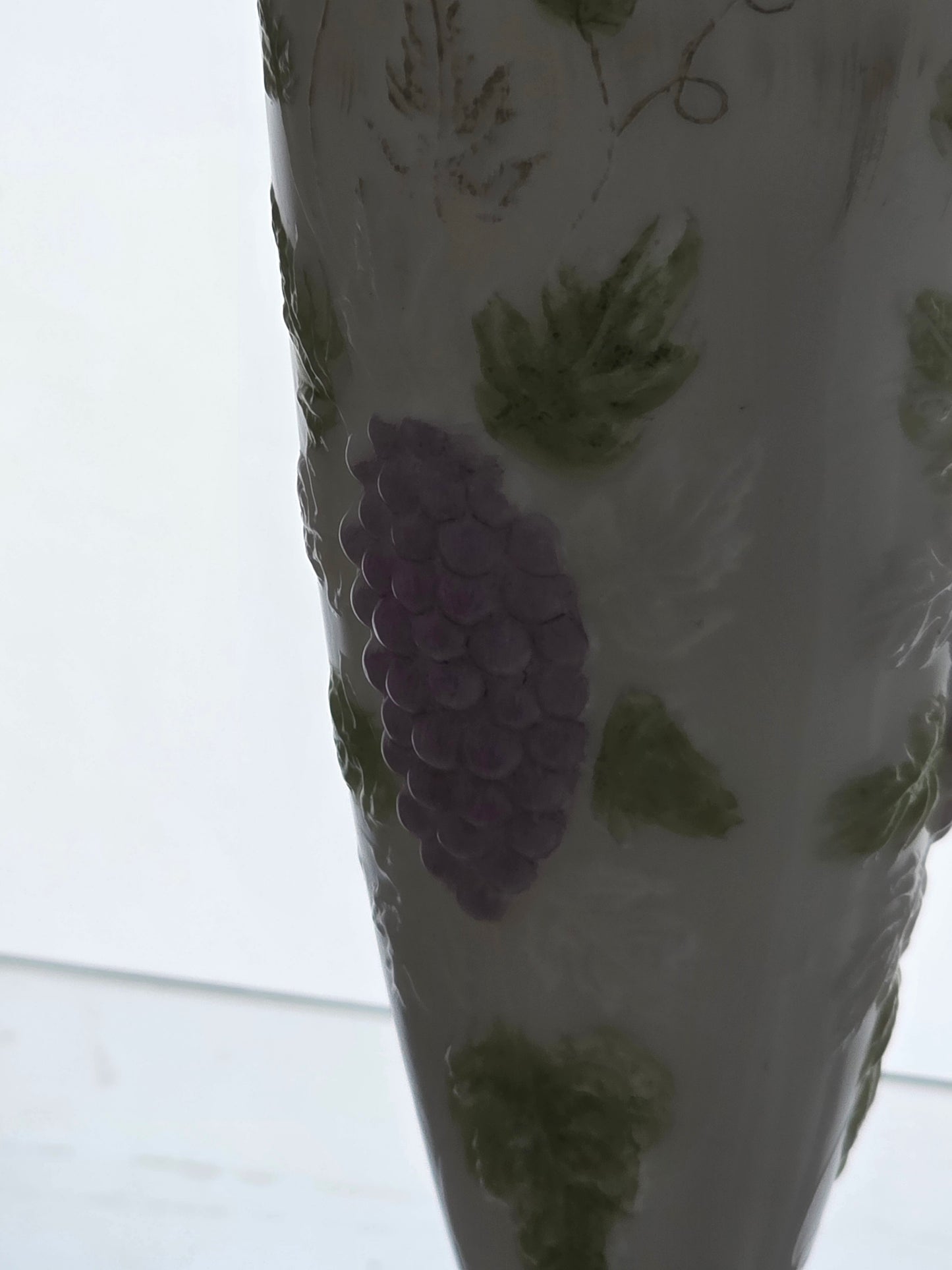 L.E Smith Glass painted grapes vase.
.