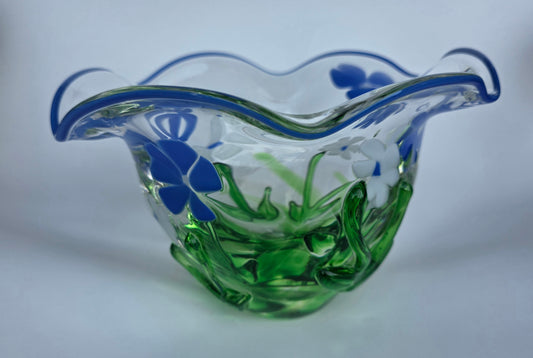 L.E Smith green Glass hand made art bowl