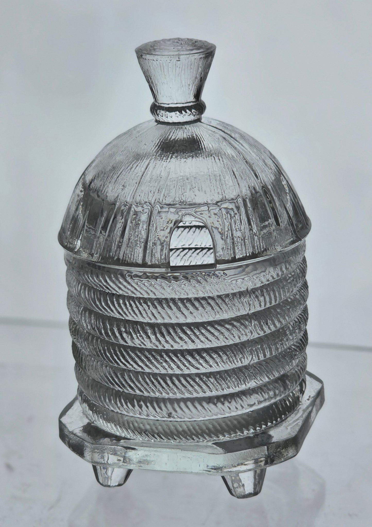 LE Smith glass clear bee hive honey jar