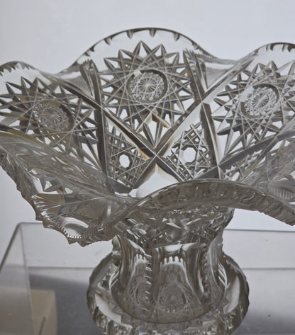 ABP cut glass sweetpea vase American brilliant period 1886 -1915 PA19