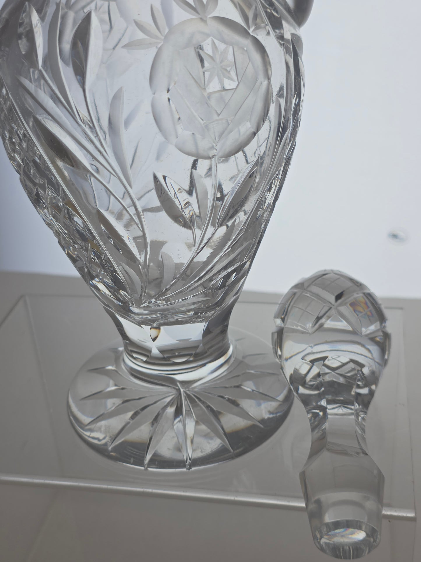 Hand Cut glass decanter Vega Hungry 24% lead crystal