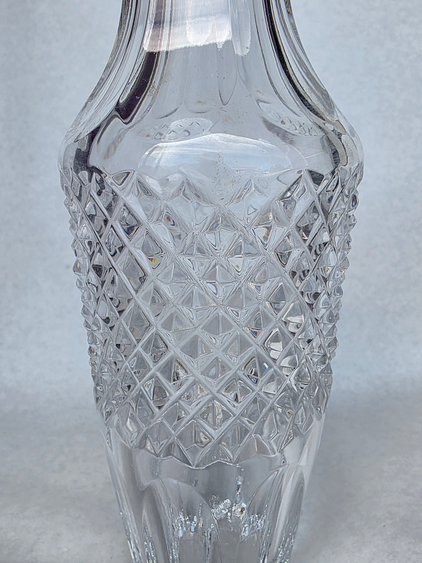 Hand cut glass Kldkotschnik vase Gold band