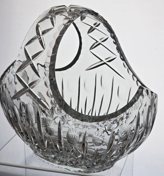 Hand cut large crystal basket 10.5 lbs