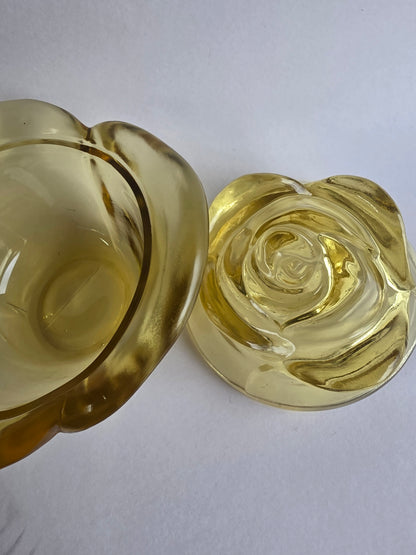 L.E Smith Glass yellow rose bowl with lid Glows