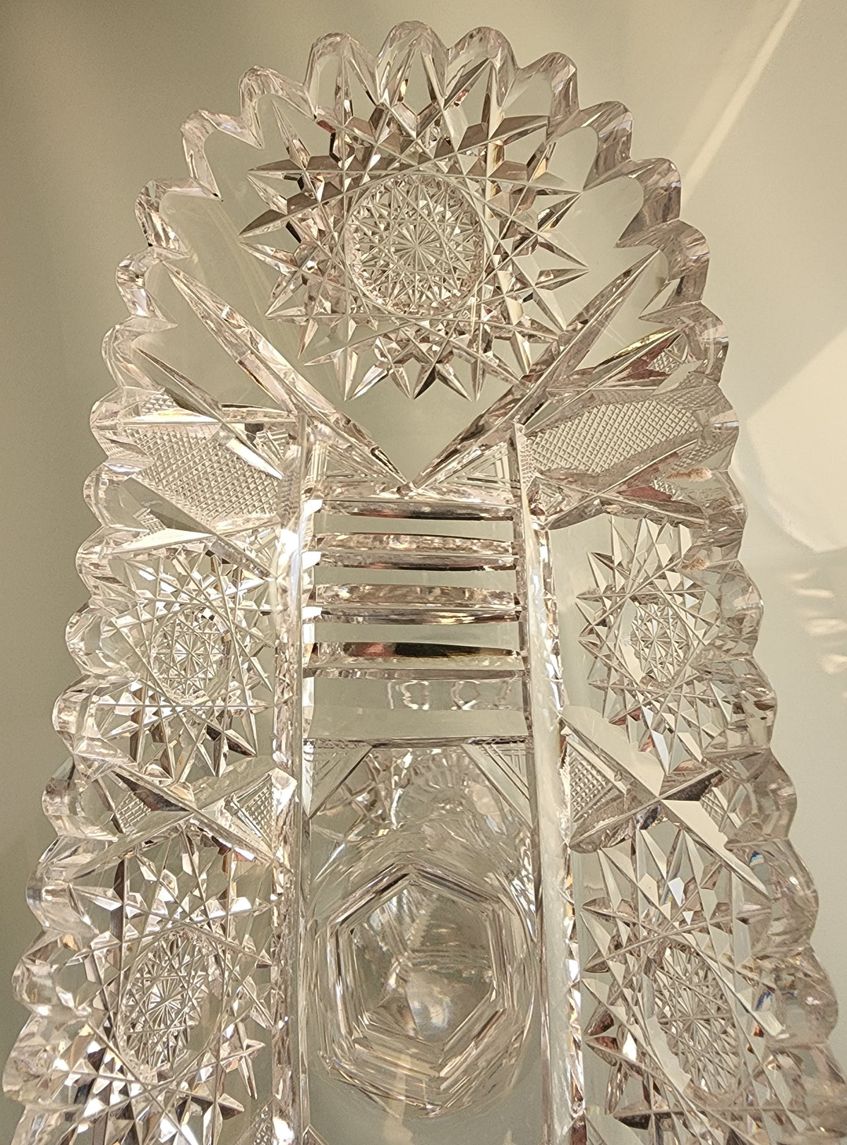 ABP Cut Glass Pedestal celery hobstar