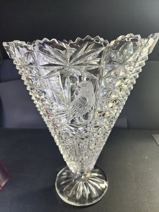 Hofbauer Byrds glass fan vase
