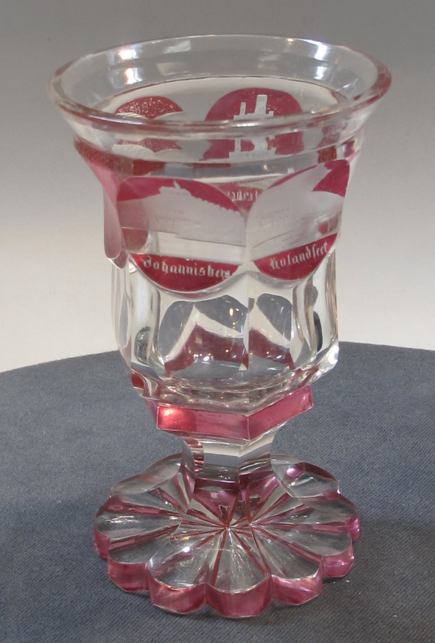 Copper wheel etched glass with buildings Germany Bavaria Red