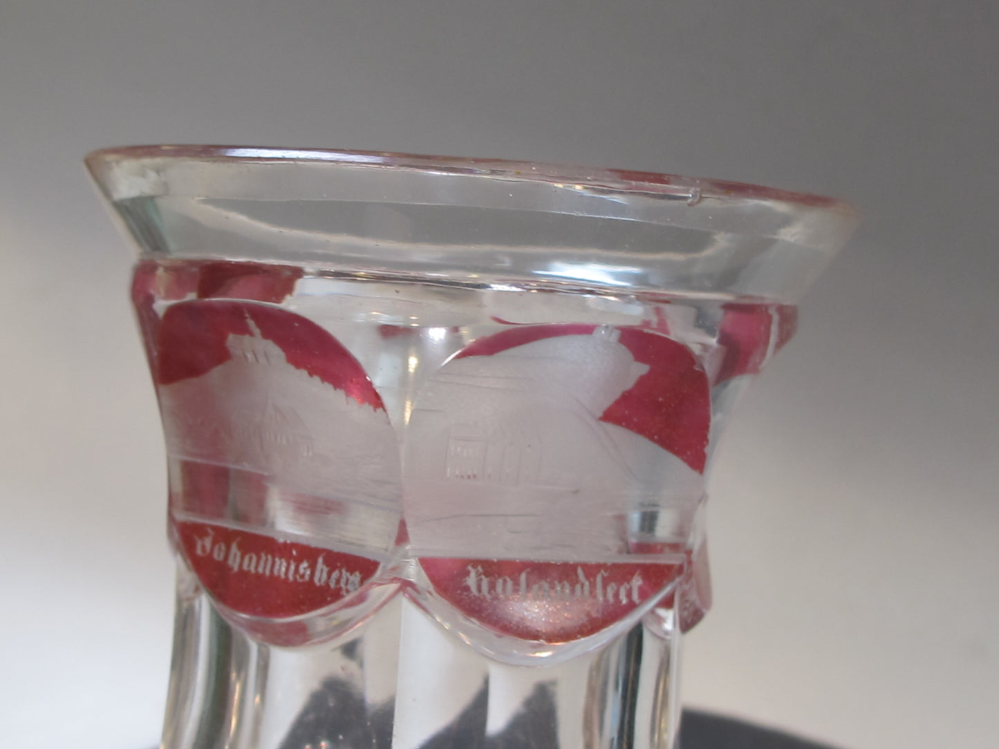 Copper wheel etched glass with buildings Germany Bavaria Red