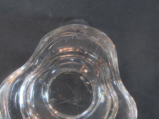 Crimped GLASS VASE 3 valleys