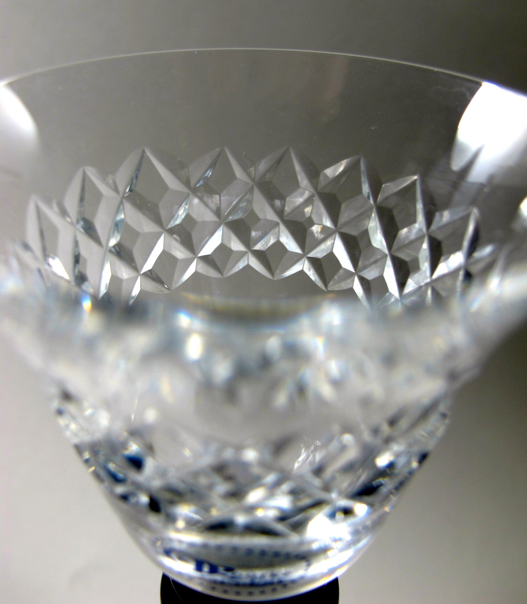 Hand cut crystal Wine tasting glass stopper Made in USA, Trumz pattern - O'Rourke crystal awards & gifts abp cut glass