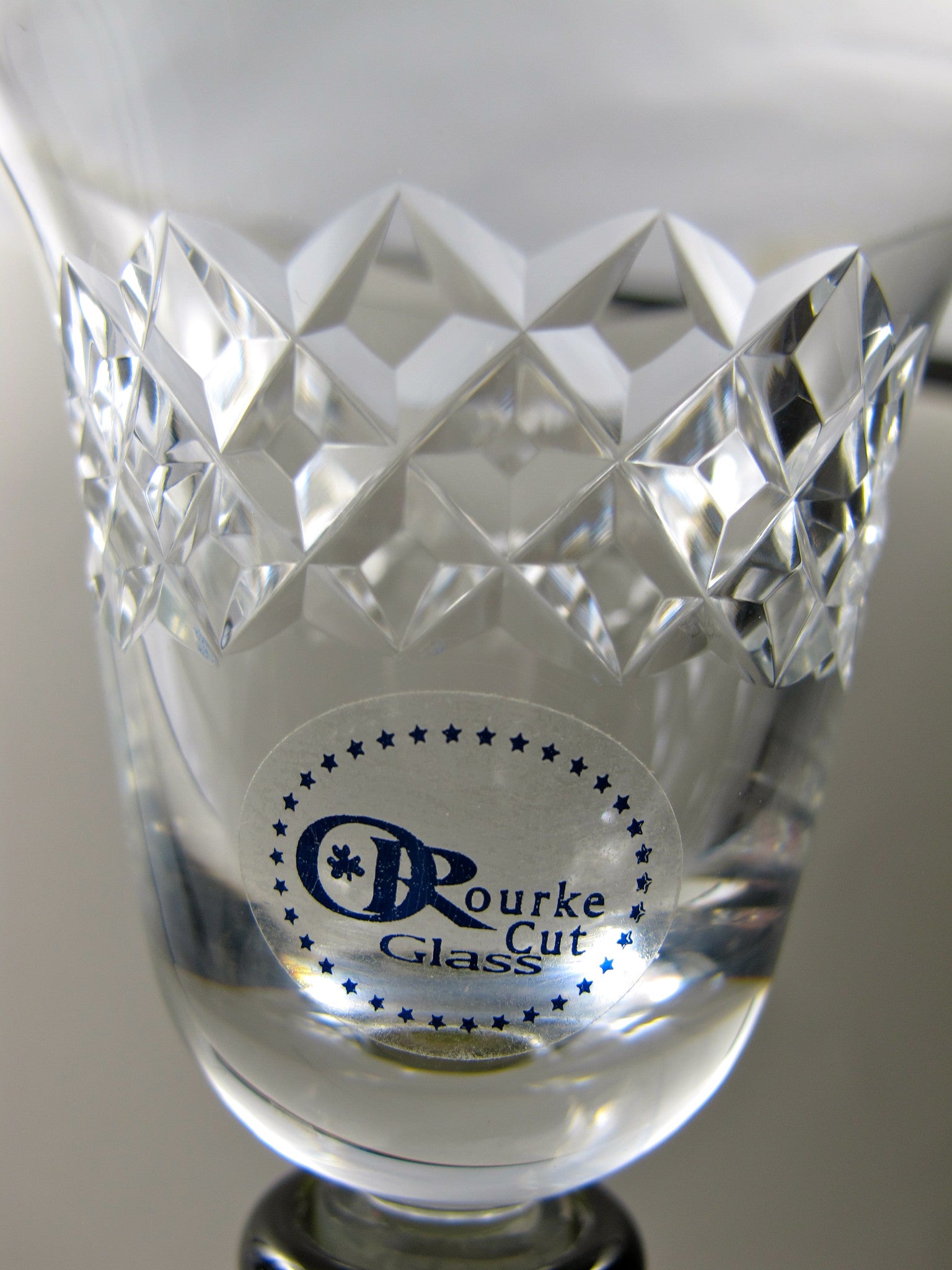 Hand cut crystal Wine tasting glass stopper Made in USA, Trumz pattern - O'Rourke crystal awards & gifts abp cut glass