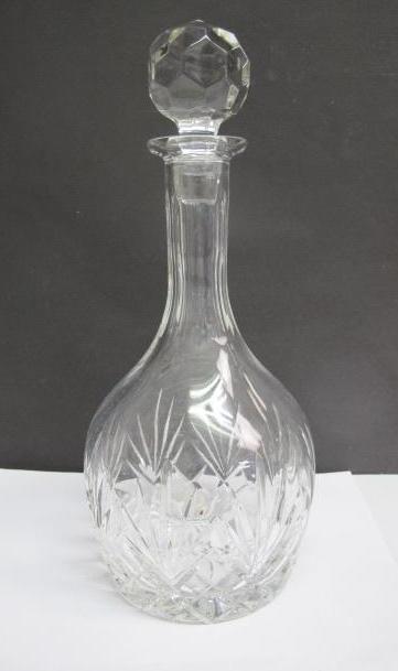 Cut glass decanter c29
