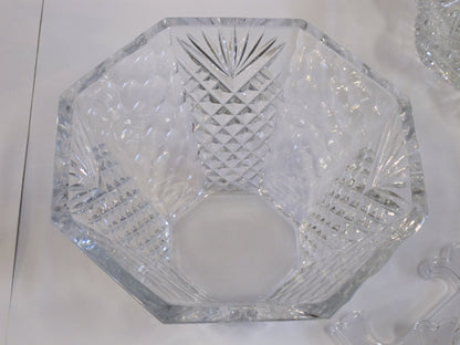 Hand cut and hand polished crystal bowl Octagonal