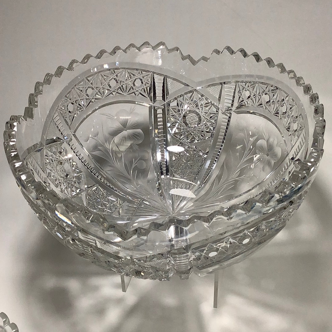Tuthill American Brilliant Period hand Cut mouth blown blank bowl
